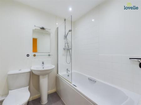 2 bedroom Terraced House to let in Hawks Road, Welton