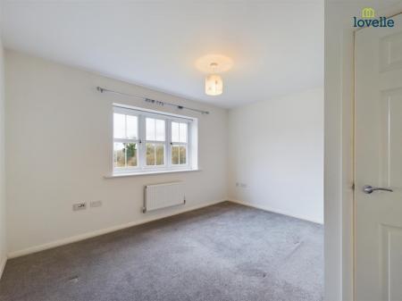 2 bedroom Terraced House to let in Hawks Road, Welton