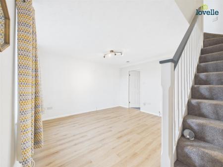 2 bedroom House to let in Heathfield Avenue, Branston, Lincoln