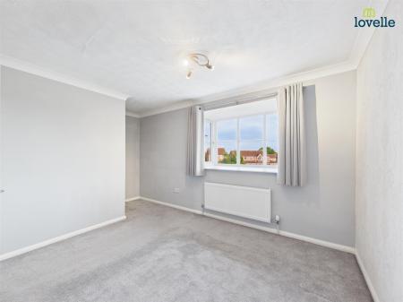2 bedroom House to let in Heathfield Avenue, Branston, Lincoln