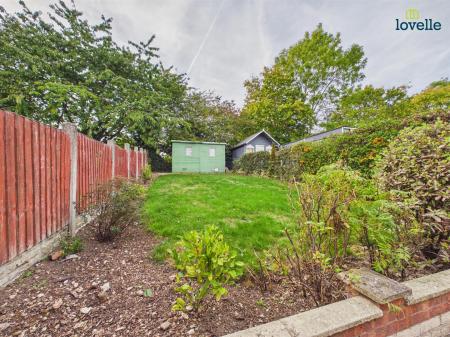 2 bedroom House to let in Heathfield Avenue, Branston, Lincoln