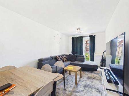 2 bedroom Semi-detached house for sale in Waddingworth Grove, Lincoln, LN2
