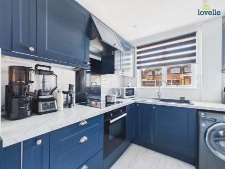 2 bedroom Semi-detached house for sale in Waddingworth Grove, Lincoln, LN2