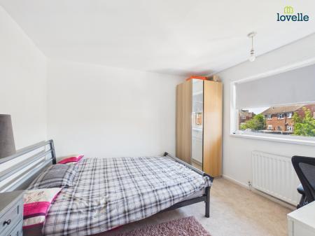 2 bedroom Semi-detached house for sale in Waddingworth Grove, Lincoln, LN2
