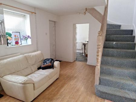 2 bedroom House to let in Good Lane, Lincoln