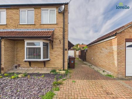2 bedroom Semi-detached house for sale in Beaufort Road, Lincoln, LN2