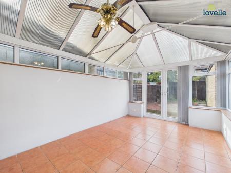 2 bedroom Semi-detached house for sale in Beaufort Road, Lincoln, LN2