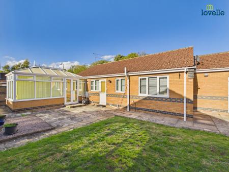 3 bedroom Detached bungalow for sale in Woodside, Lincoln, LN4