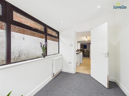 4 bedroom Terraced House to let in Wellington Street, Lincoln