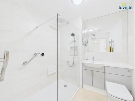 2 bedroom Flat to let in Venables Way, Lincoln