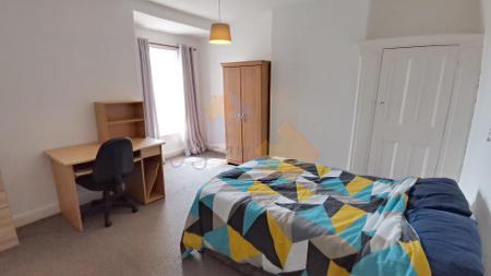 5 bedroom House to let in West Parade, Lincoln