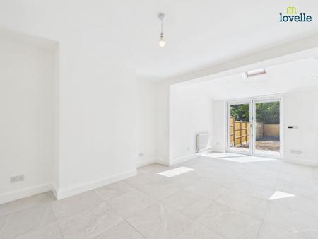 3 bedroom Semi-detached house for sale in Greetwell Road, Lincoln, LN2