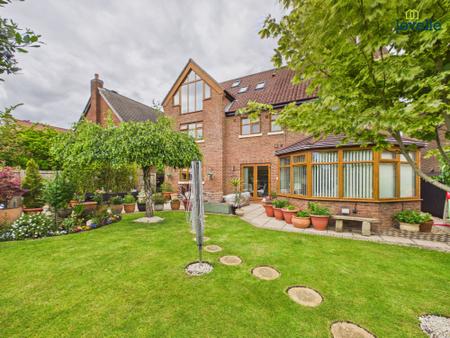 6 bedroom Detached house for sale in Blackfriars Road, Lincoln, LN2