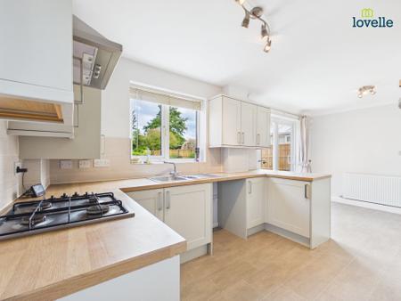 3 bedroom Detached house for sale in Lincoln Road, Dunholme, LN2