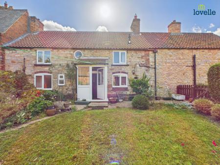 4 bedroom Terraced House for sale in High Street, Reepham, LN3