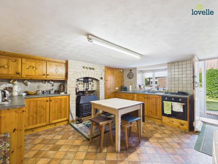4 bedroom Terraced House for sale in High Street, Reepham, LN3