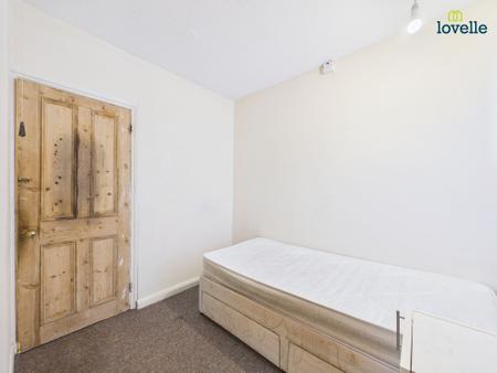 3 bedroom Terraced House for sale in Foster Street, Lincoln, LN5
