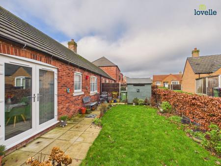 2 bedroom Terraced bungalow for sale in Meadow Walk, Saxilby, LN1