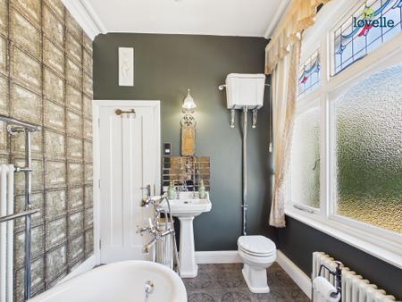 4 bedroom Detached house for sale in Witham Road, Woodhall Spa, LN10