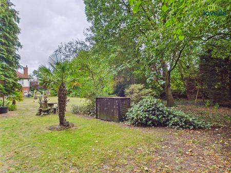 4 bedroom Detached house for sale in Witham Road, Woodhall Spa, LN10