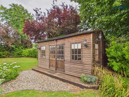 4 bedroom Detached house for sale in Witham Road, Woodhall Spa, LN10