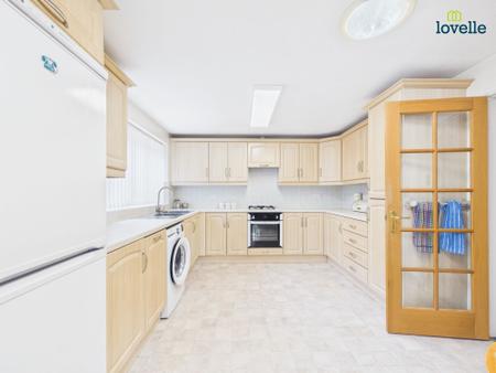 3 bedroom Detached bungalow for sale in Ellison Close, Sudbrooke, LN2
