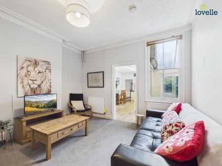 4 bedroom Terraced House for sale in West Parade, Lincoln, LN1