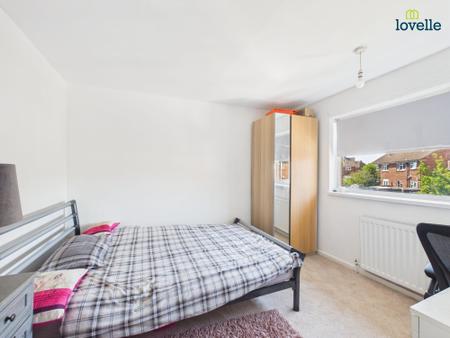 2 bedroom Terraced House for sale in Waddingworth Grove, Lincoln, LN2