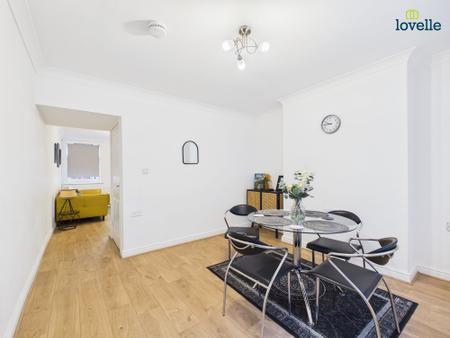 3 bedroom Terraced House for sale in St. Rumbolds Street, Lincoln, LN2