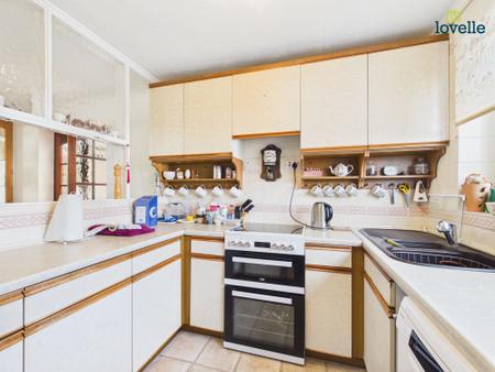 3 bedroom Detached house for sale in Hollywell Road, Lincoln, LN5