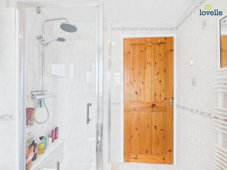 3 bedroom Detached house for sale in Hollywell Road, Lincoln, LN5
