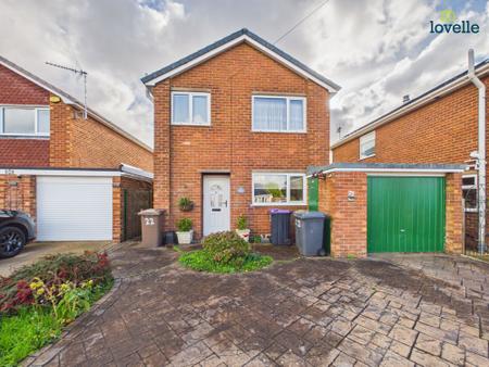 3 bedroom Detached house for sale in Hollywell Road, Lincoln, LN5