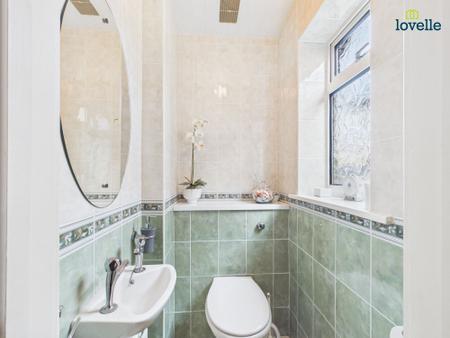 3 bedroom Detached house for sale in Hollywell Road, Lincoln, LN5