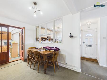3 bedroom Detached house for sale in Hollywell Road, Lincoln, LN5