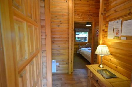 3 bedroom Log Cabin to let in Kenwick Woods, Kenwick Park, Louth, LN11