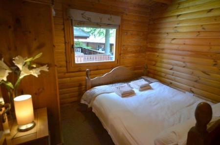 3 bedroom Log Cabin to let in Kenwick Woods, Kenwick Park, Louth, LN11