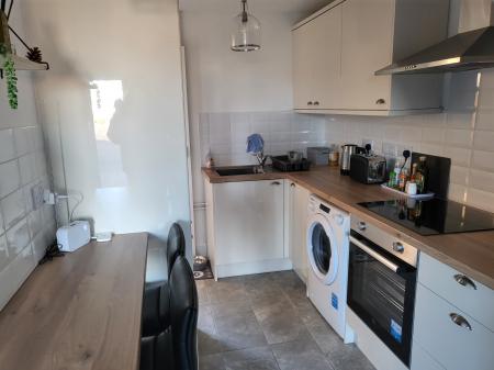 1 bedroom Terraced House to let in Robinson Avenue, Alford, LN13