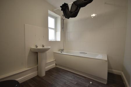 1 bedroom Flat to let in Sea View Road, Skegness, PE25