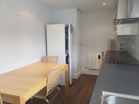 2 bedroom Flat to let in 1 Churchill Road, North Somercotes, LN11