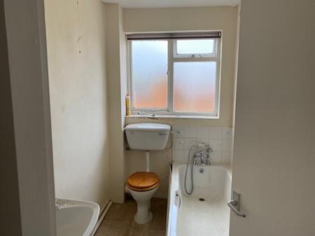 2 bedroom Flat to let in Eastgate, Louth, LN11