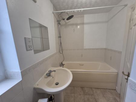 2 bedroom Bungalow to let in Masefield Drive, Sutton-On-Sea, LN12