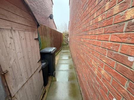 2 bedroom Terraced House to let in Admiralty Terrace, Skegness, PE25