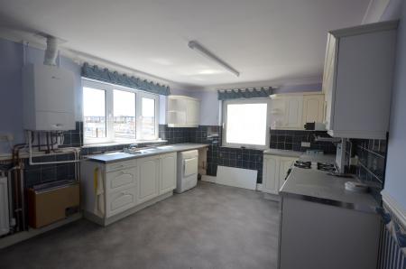 3 bedroom Flat to let in High Street, Mablethorpe, LN12