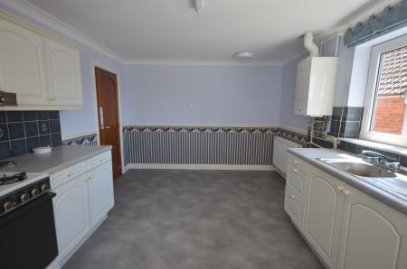 3 bedroom Flat to let in High Street, Mablethorpe, LN12