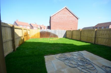 3 bedroom Semi-detached house to let in Tuplin Road, Mablethorpe, LN12