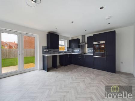 3 bedroom Semi-detached house to let in Tuplin Road, Mablethorpe, LN12