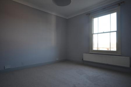 2 bedroom Terraced House to let in Little South Street, Louth, LN11