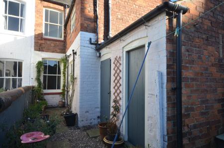 2 bedroom Terraced House to let in Little South Street, Louth, LN11