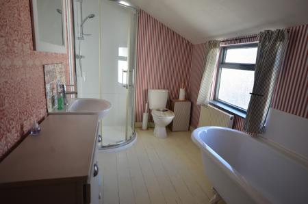2 bedroom Terraced House to let in Little South Street, Louth, LN11