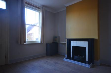 2 bedroom Terraced House to let in Little South Street, Louth, LN11